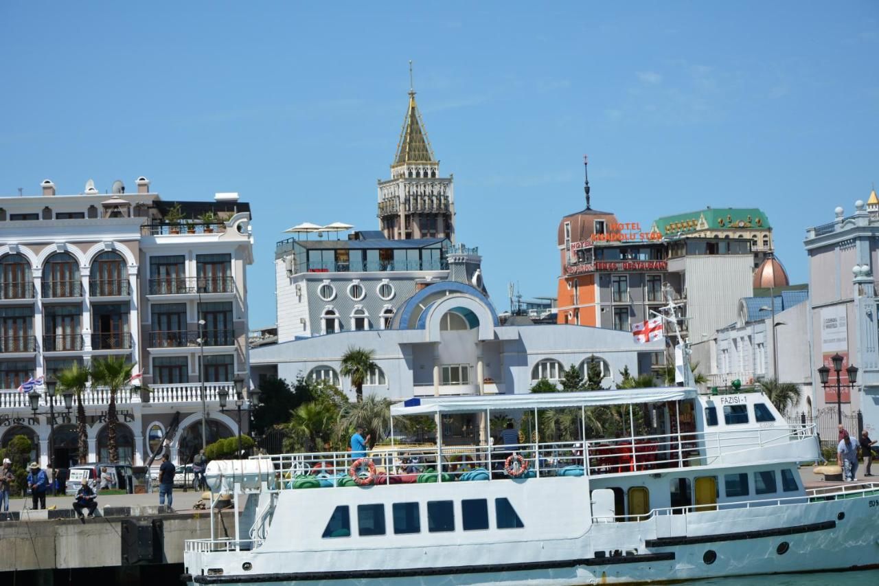 Отель Hotel Old Town Батуми-34