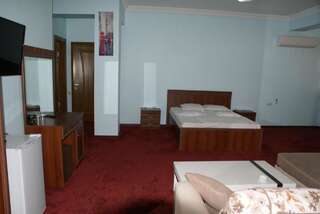 Отель Hotel Old Town Батуми Люкс с балконом-5